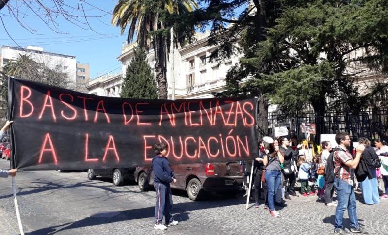 Los procedimientos ante amenazas de bomba en las escuelas criminalizan ...